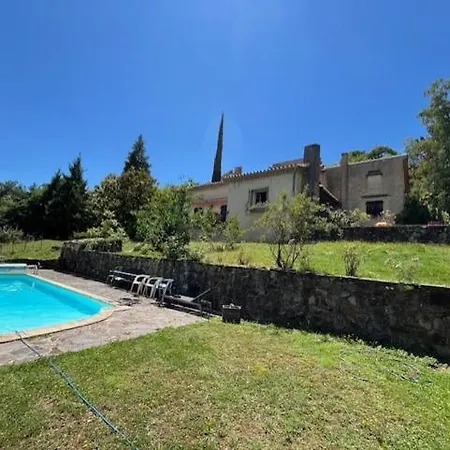 Le Chant Des Pins En Cevennes Bed & Breakfast 3*
